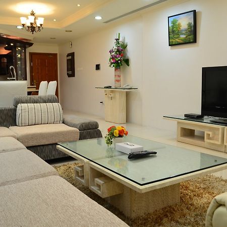 Appartement Kiev Tower à Manama Extérieur photo